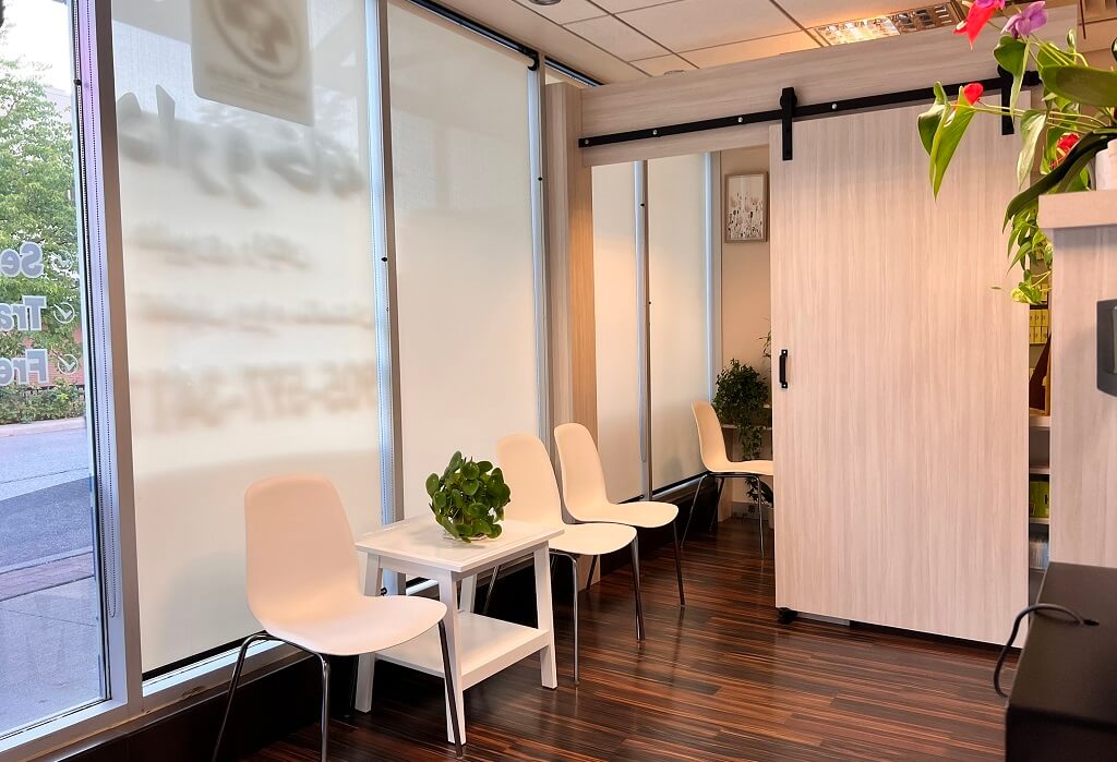 Kia Pharmacy Thornhill